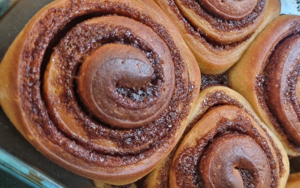 Zuurdesem cinnamon rolls - per 2 — zuurdesem uit de microbakkerij in Zutphen